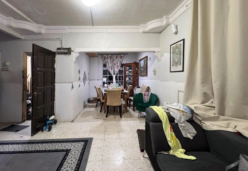 End Lot 2-Storey Jalan Kemboja, Bukit Beruntung