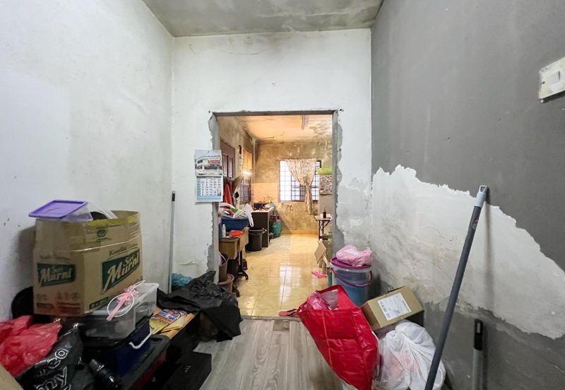 End Lot 2-Storey Jalan Kemboja, Bukit Beruntung