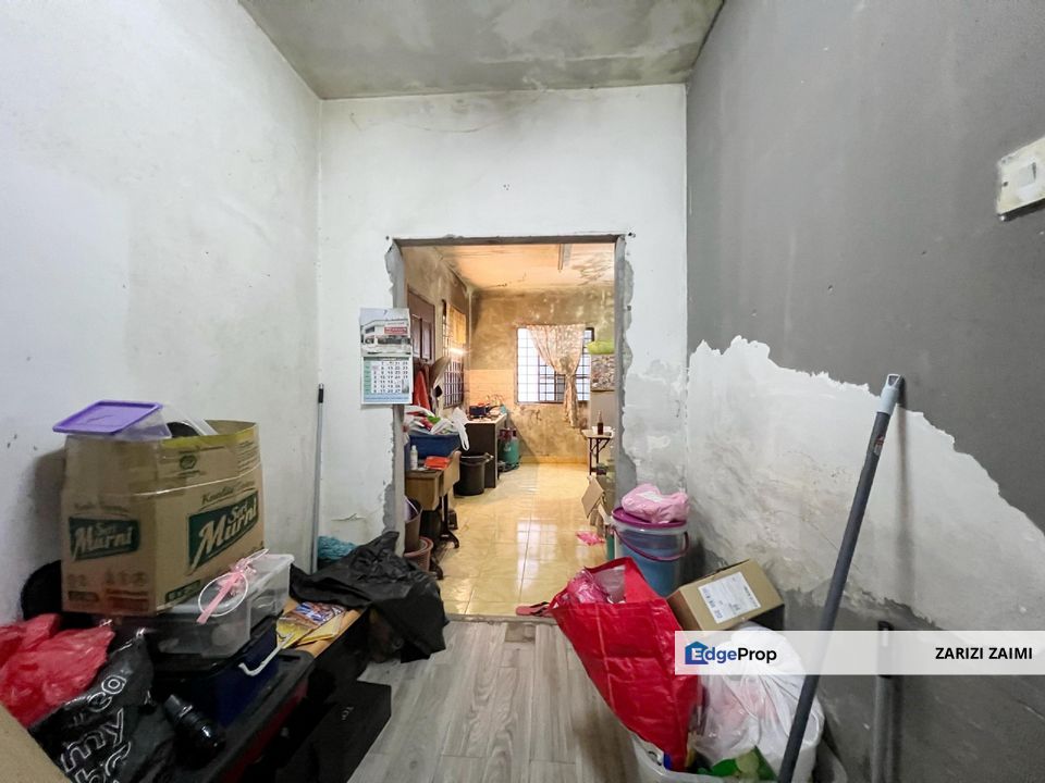 End Lot 2-Storey Jalan Kemboja, Bukit Beruntung, Selangor, Hulu Selangor