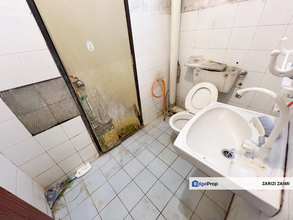 End Lot 2-Storey Jalan Kemboja, Bukit Beruntung, Selangor, Hulu Selangor