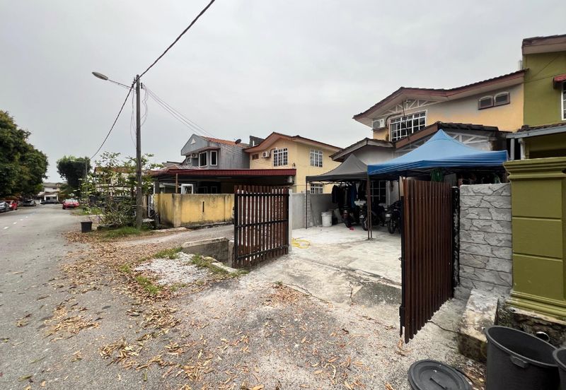 End Lot 2-Storey Jalan Kemboja, Bukit Beruntung