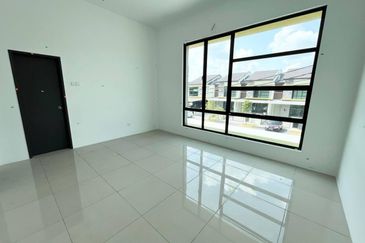 Dahlia Sari @ Saujana Perdana