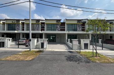 Dahlia Sari @ Saujana Perdana