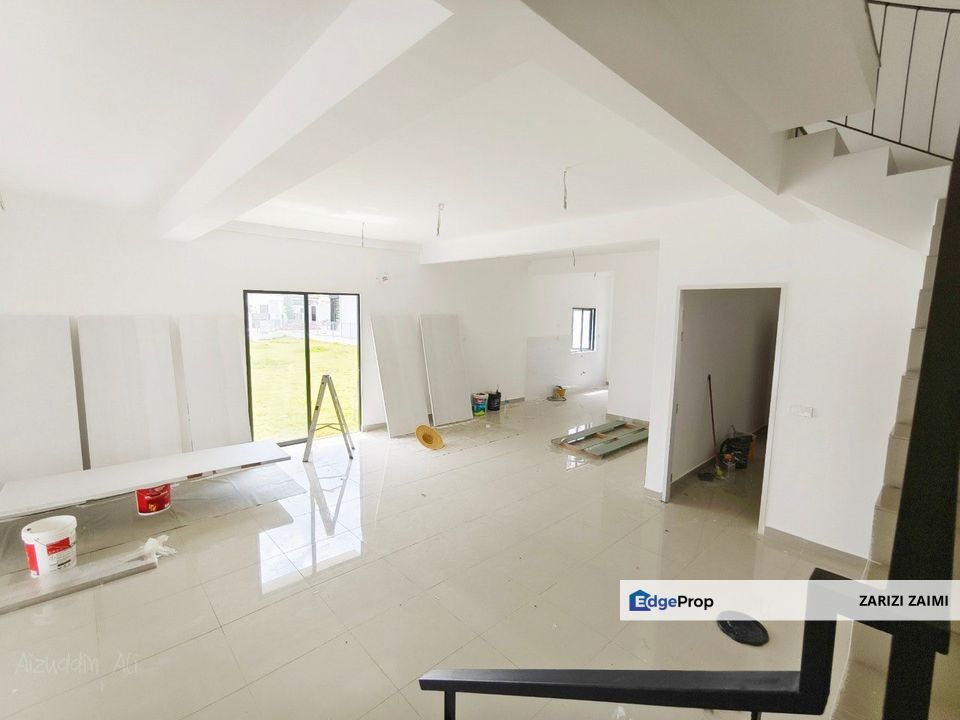 Huge Land 2-Storey Sejati Lakeside 2, Cyberjaya, Selangor, Cyberjaya