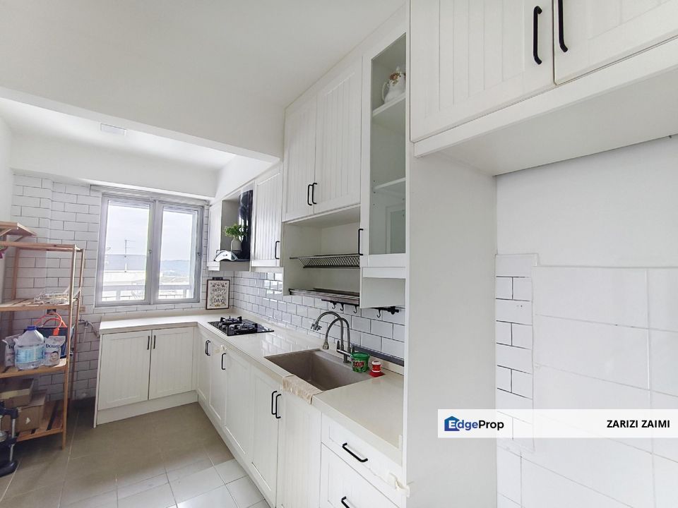 Corner Lot! Putra 1 Apartment, Bandar Seri Putra, Selangor, Kajang