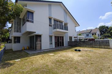 Tropicana Aman Bayan Residences