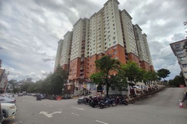 Pangsapuri Damai Mewah B