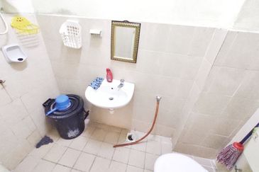 Pangsapuri Damai Mewah B