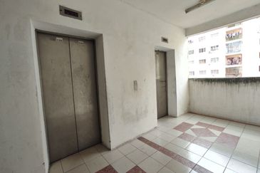 Pangsapuri Damai Mewah B