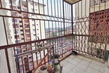 Pangsapuri Damai Mewah B