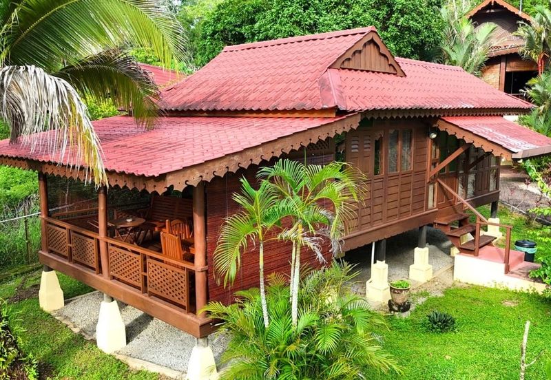 Authentic Malay Villa Estate @ Makam Mahsuri