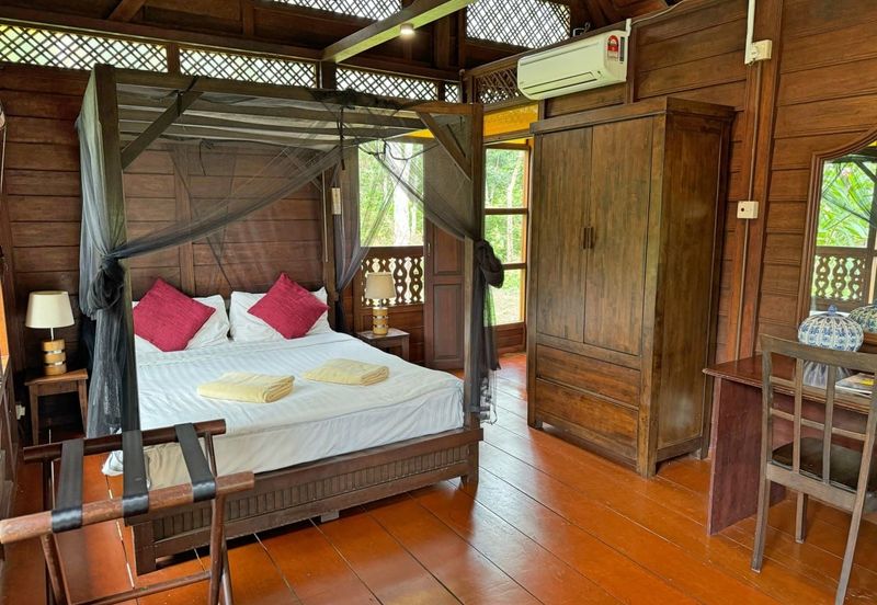 Authentic Malay Villa Estate @ Makam Mahsuri