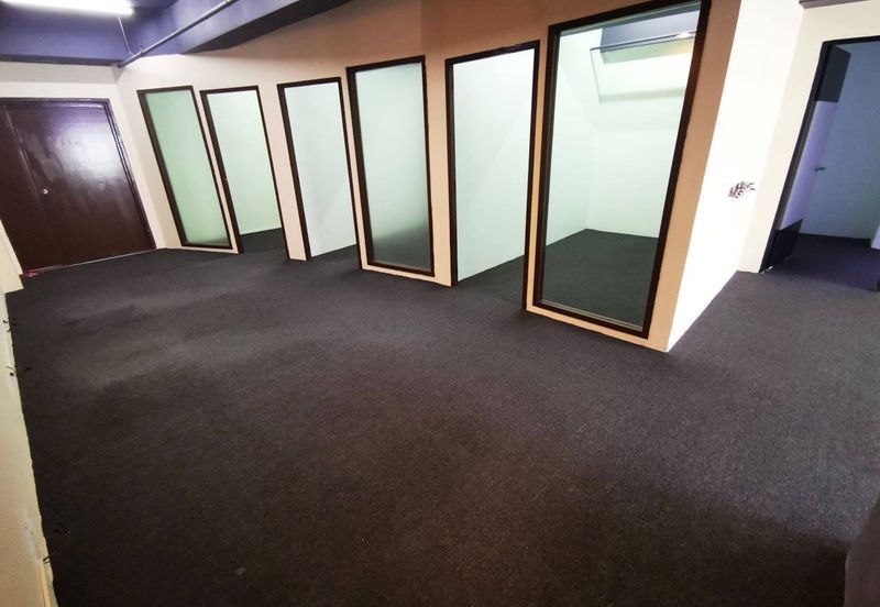 Renovated! Office Lot @ Kelana Jaya Square