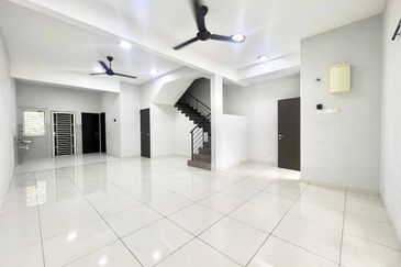 2-Storey Taman Ruby, Dengkil