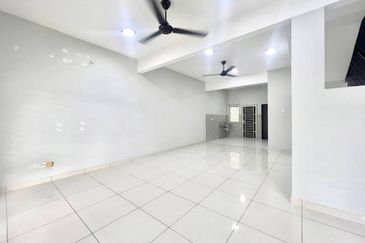 2-Storey Taman Ruby, Dengkil