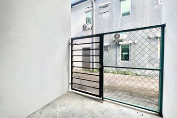 2-Storey Taman Ruby, Dengkil