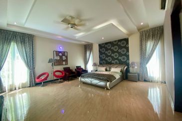 3.5 Storey Bungalow, The Mines Resort City