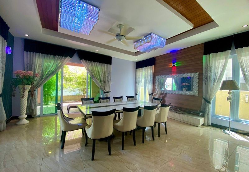 3.5 Storey Bungalow, The Mines Resort City