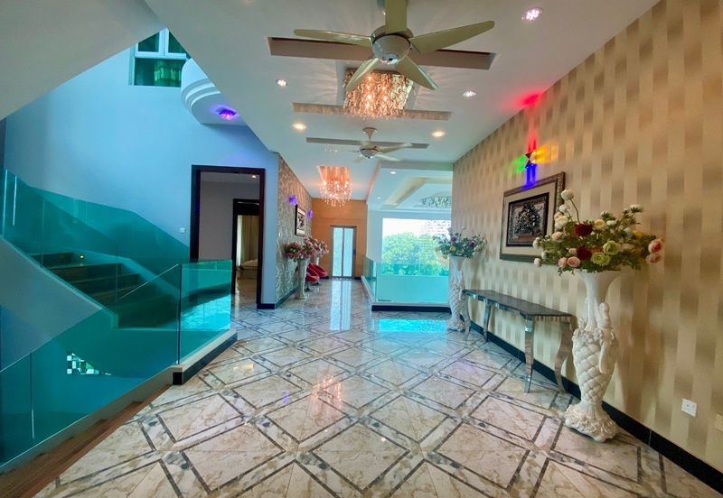 3.5 Storey Bungalow, The Mines Resort City