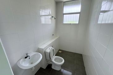 Bangi Avenue 3, Seksyen 7