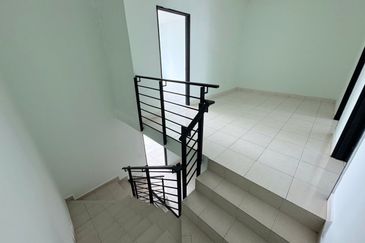 Bangi Avenue 3, Seksyen 7