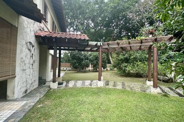 Seksyen 11, Shah Alam