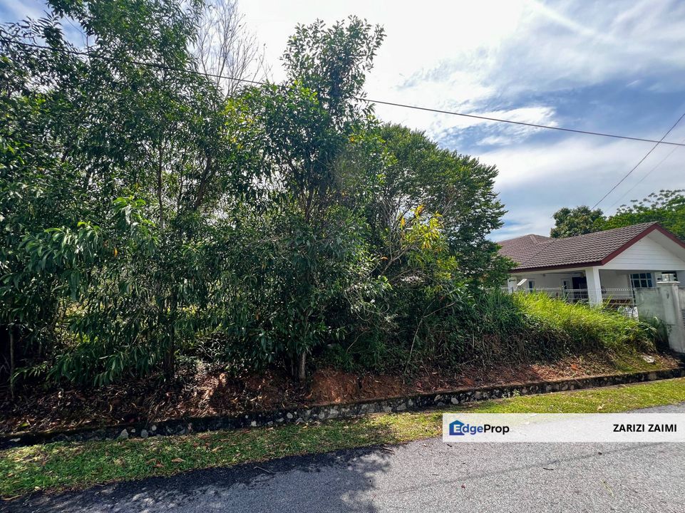 Tanah Lot Banglo, Bandar Tasik Senangin Lenggeng, Negeri Sembilan, Lenggeng