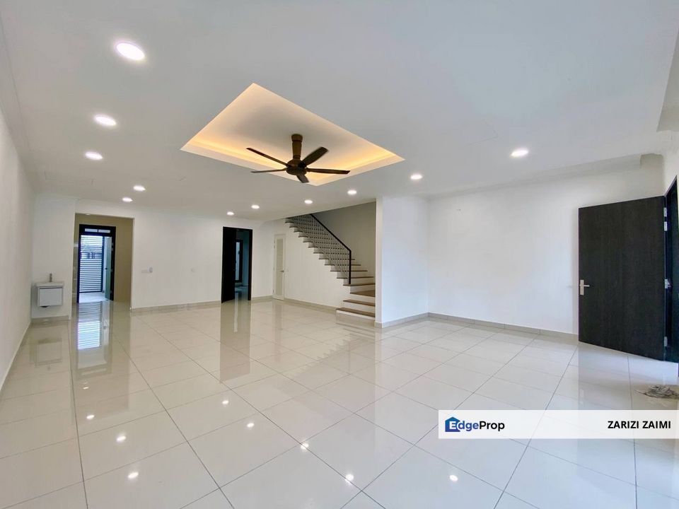 RENOVATED! 2-Storey Lagenda Garden Bukit Jelutong, Selangor, Shah Alam
