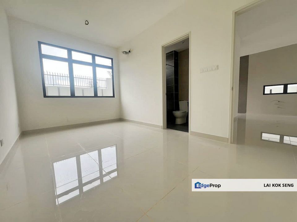 2 Storey Semi D House @ Taman Danga Sutera, Skudai, Johor., Johor, Skudai