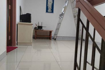 2 Storey House @ Jalan Nuri, Bandar Putra, Kulai, Johor.