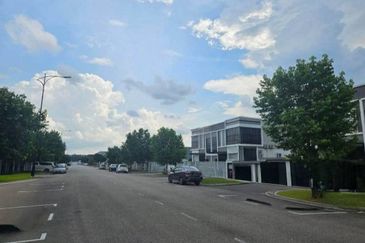 1.5 Storey Cluster Factory @ Taman Senai Airport City, Senai, Johor.