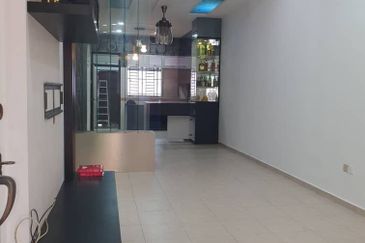 1 Storey House @ Taman Maluri, Ulu Tiram, Johor.