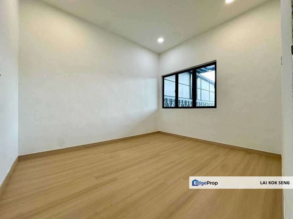 1 Storey House With Fully Renovated @ Taman Universiti, Skudai, Johor, Johor, Skudai