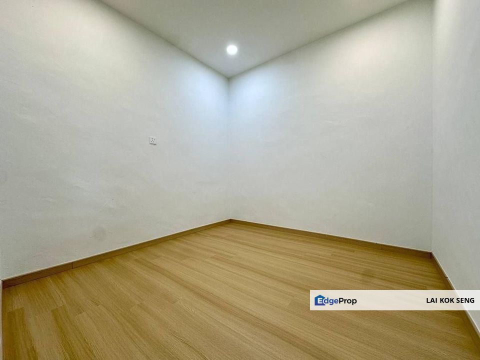 1 Storey House With Fully Renovated @ Taman Universiti, Skudai, Johor, Johor, Skudai