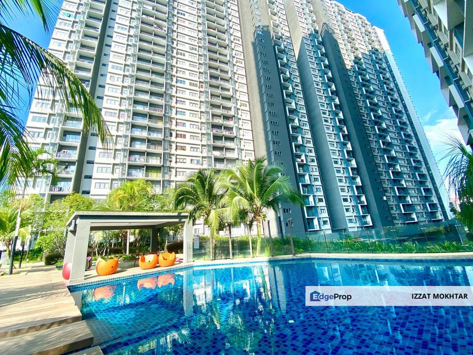 Season Garden Residences Balcony Facing Pool for Sale RM420,000 By