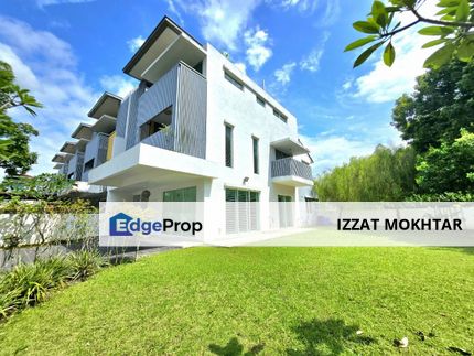 3 Storey Superlink House @ Nadayu 92, End Lot With Huge Land | Freehold , Selangor, Kajang