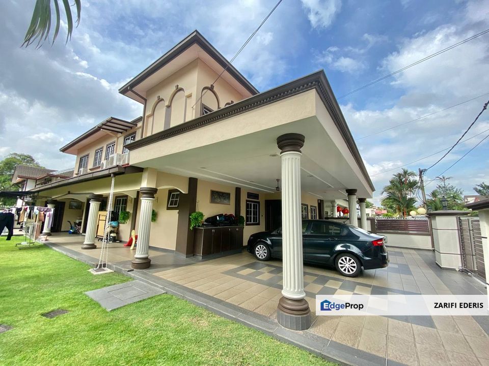 CORNER LOT Renovated & Extended Double Storey SEMID at USJ 11 for Sale
