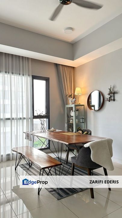 FULLY FURNISHED Service Residence Within Mall & MRT Station Surian Dianthus Tropicana Gardens Petaling Jaya For Sale, Selangor, Tropicana