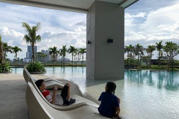 Dianthus @ Tropicana Gardens