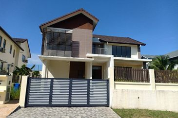 2 Storey Bungalow Safira Subang Bestari For Sale
