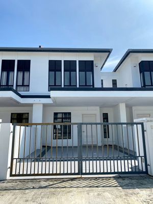FULLY FURNISHED Graham Garden Type C Eco Grandeur Puncak Alam 2 Storey ...