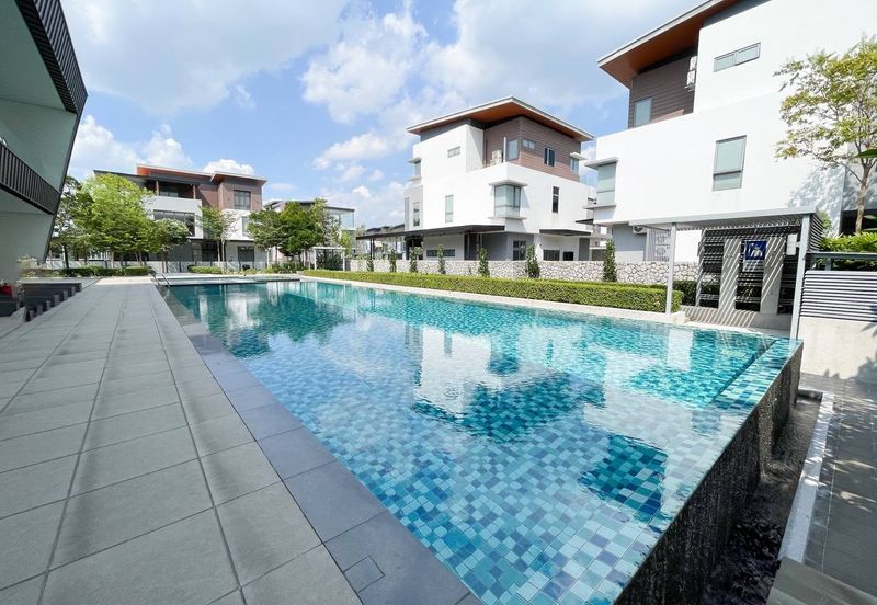 Broadleaf Residences, Hometree