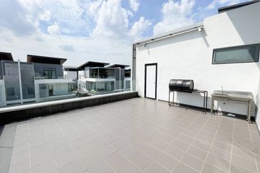 Broadleaf Residences, Hometree