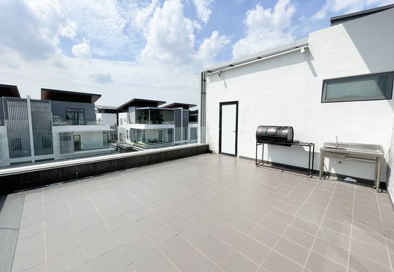 Broadleaf Residences, Hometree