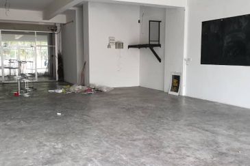 Ostia Bangi Business Avenue