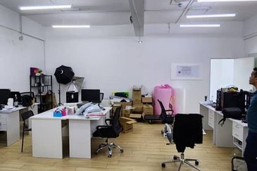 Ostia Bangi Business Avenue