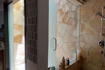 Seri Maya Condominium