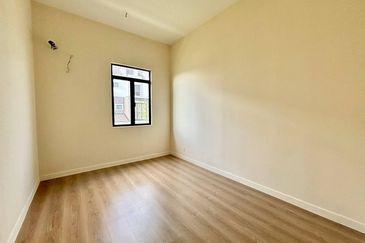 Monet Springtime @ Sunsuria City