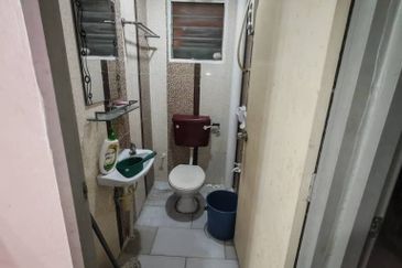 Seroja Apartment (Putra Perdana)