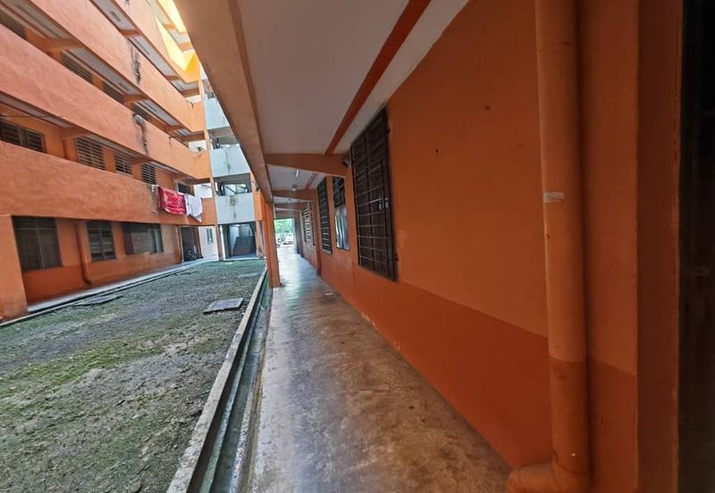 Seroja Apartment (Putra Perdana)